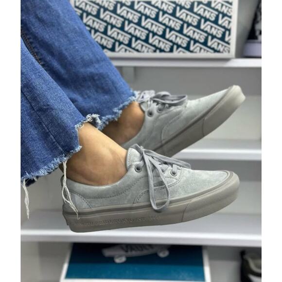 VANS Unisex New Era 95 DX Neighborhood Grey Suede Low Size Men's 5.5 Women's 7 - Picture 1 of 11